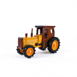 Drevené auto "TRAKTOR"